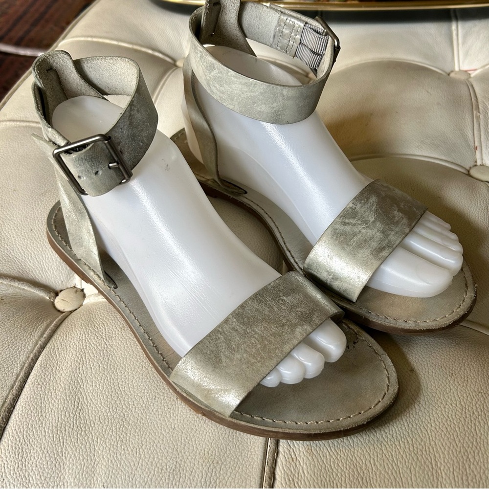 Madewell sandals silver leather ankle strap sz 8 good condition